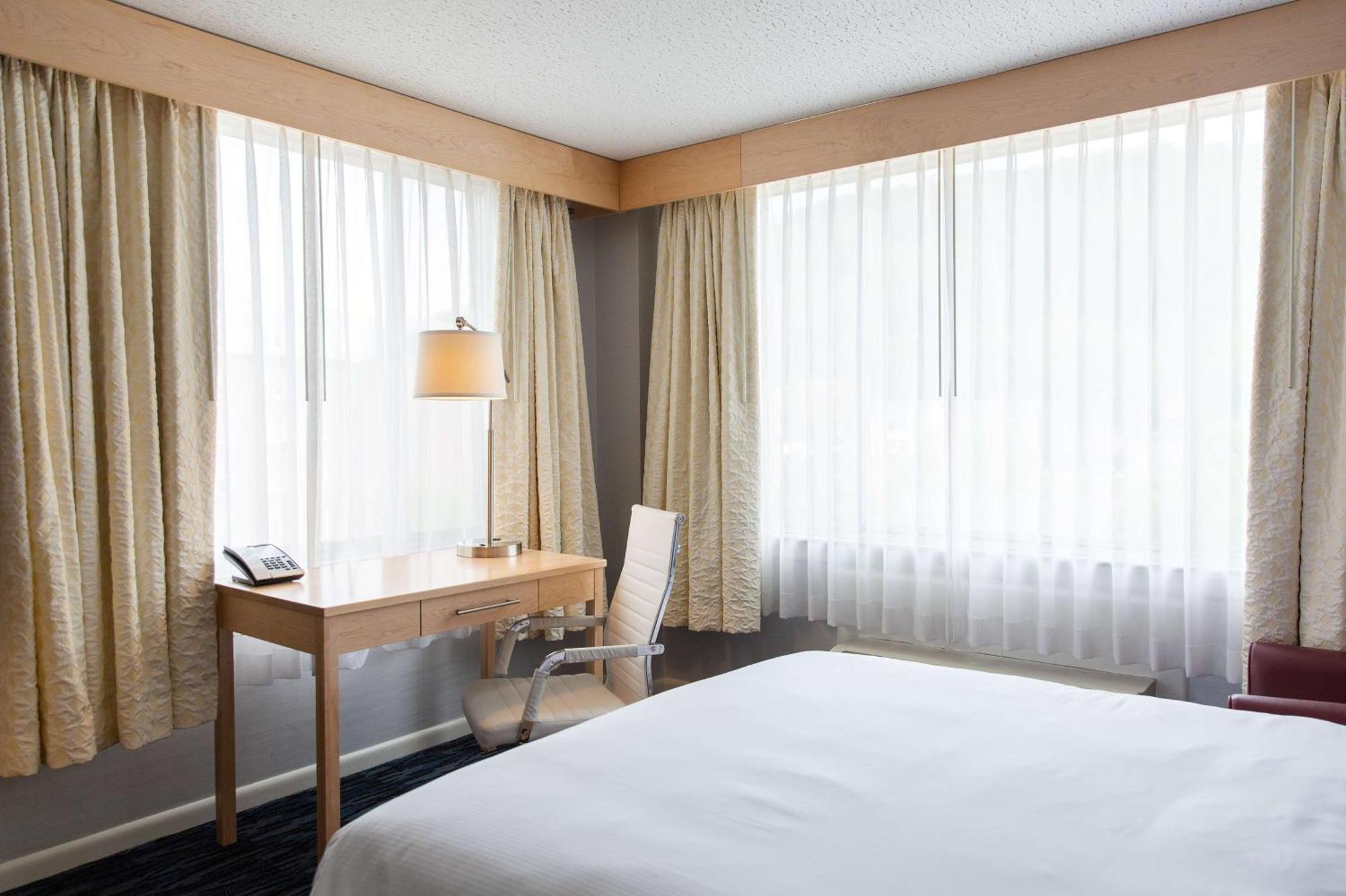 Capitol Plaza Hotel Montpelier Tapestry Collection By Hilton Exterior foto